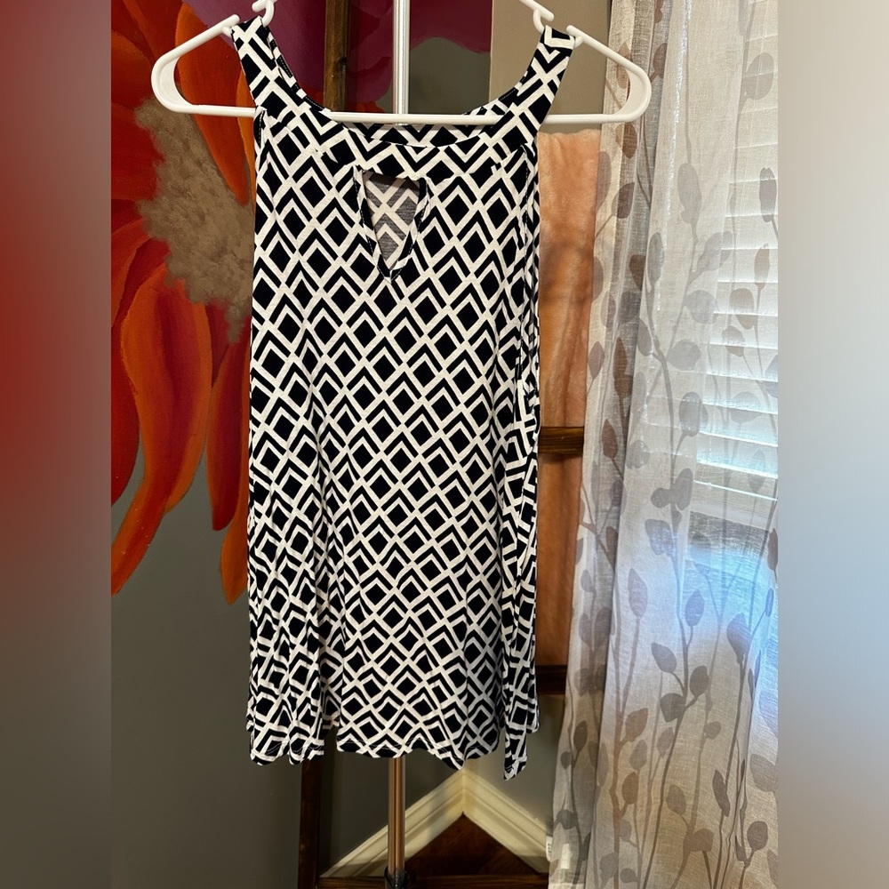 Lascana Sleeveless Navy/White Top, Size M 8/10